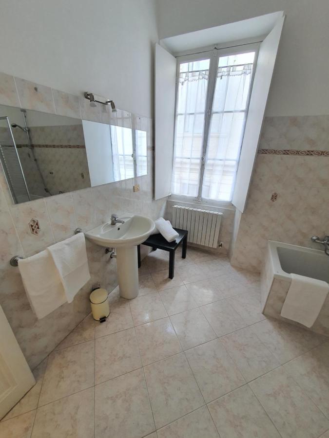 Villa Arcobaleno Rondo Garibaldi Sanremo Dış mekan fotoğraf