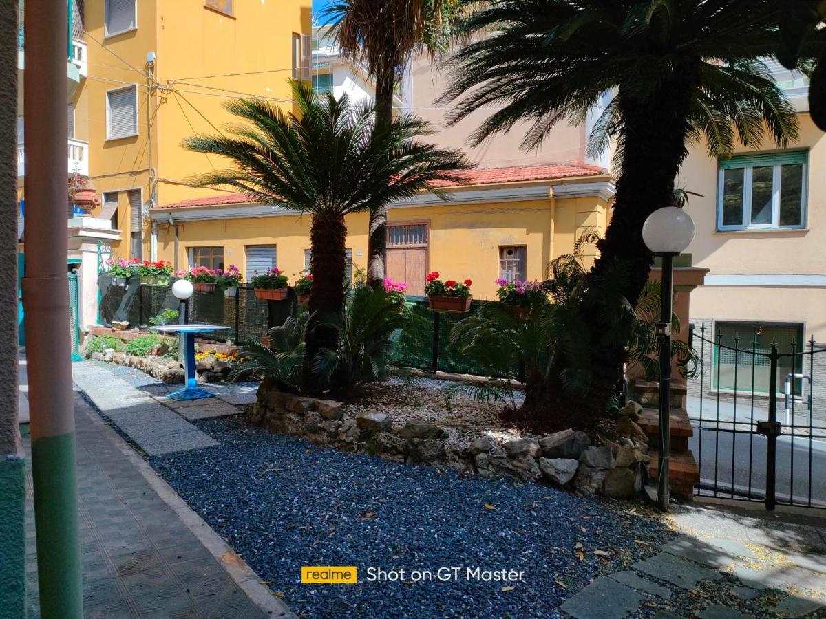 Villa Arcobaleno Rondo Garibaldi Sanremo Dış mekan fotoğraf